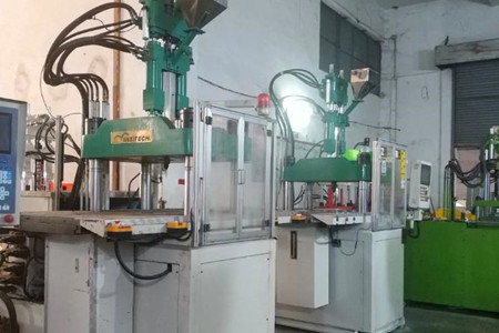 立式高速注塑機(jī)如何控制溫度？掌握這四點(diǎn)！