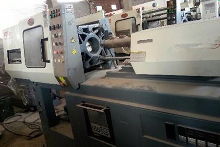 混雙色臥式注塑機的射出速度和壓力參數(shù)如何調(diào)節(jié)？