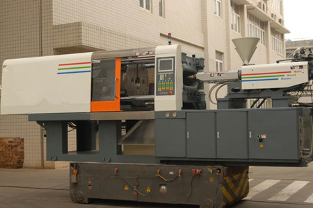 如何清洗伺服節(jié)能注塑機(jī)螺桿？清洗方法分享！