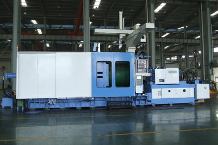 PVC管件注塑機(jī)啟動(dòng)前需要做哪些準(zhǔn)備工作？